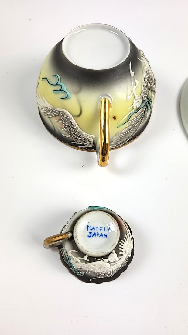 Antique Dragon Motif Tea Cup Set with Saucer, Black & Gold Trim, Oriental Design Made In Japan - 7