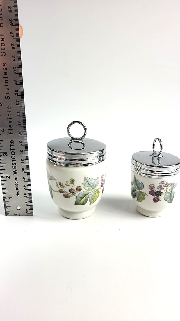 Royal Worcester Oven to Tableware Blackberry Ceramic Jars with Metal Screw Lids - Set of 2 - 6