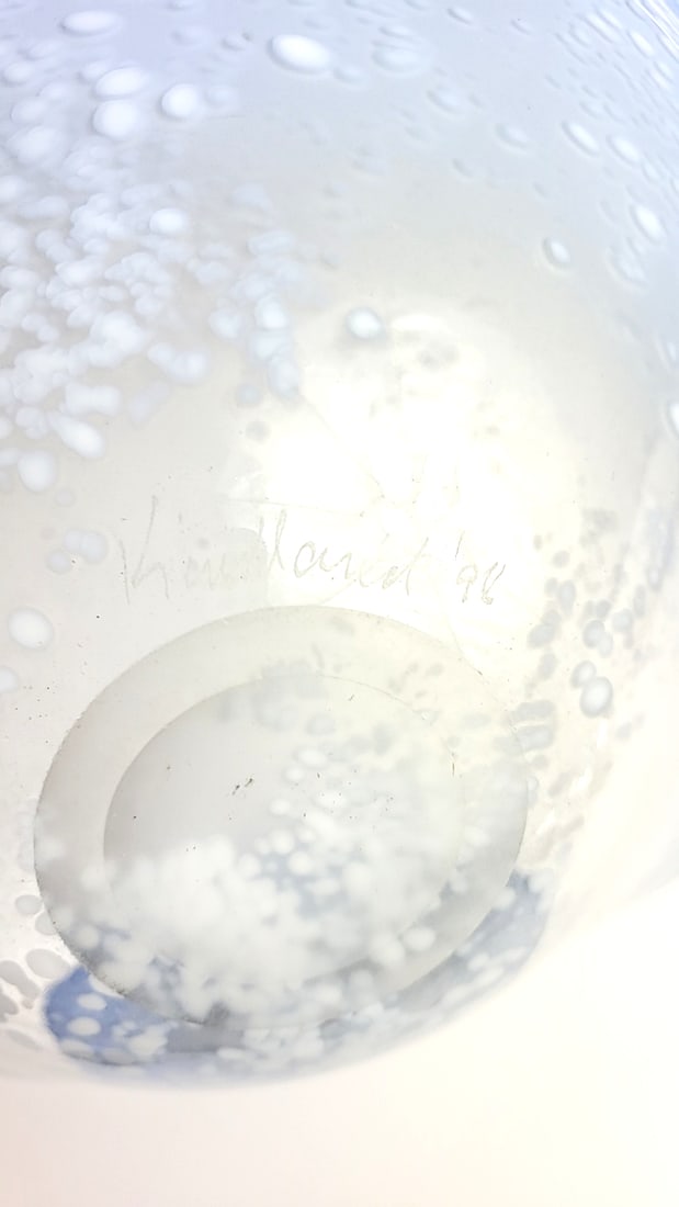 Glass Art Bowl Blue - White By Suzanne Kindland [1998] Swirled Decorative Centerpiece - 6