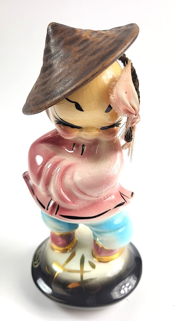 A Josef Original California "Tee Hee" 107 M.J.G. Ceramic Figurine Asian Girl (1 of 10)