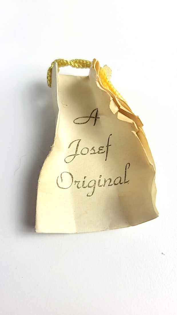 A Josef Original California "Tee Hee" 107 M.J.G. Ceramic Figurine Asian Girl - 8