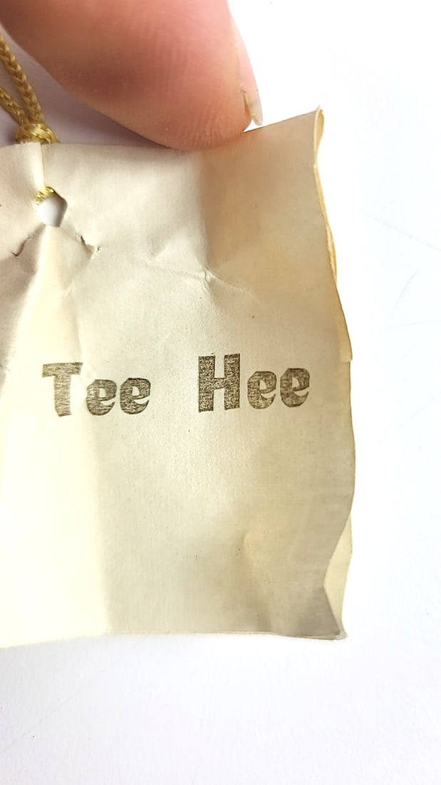 A Josef Original California "Tee Hee" 107 M.J.G. Ceramic Figurine Asian Girl - 9