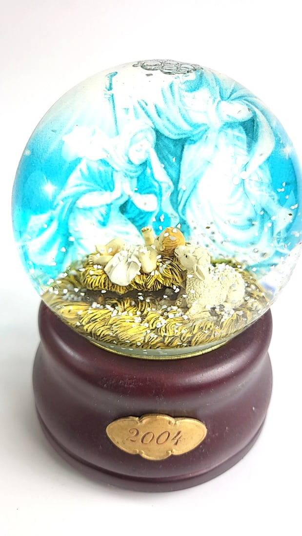 Vintage Snow Globe Collection: Lighthouse, Nativity 2004, Snowmen, Ship, - 2