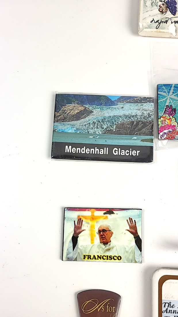 Vintage Souvenir Magnet Collection Hawaii Carlsbad National Park Pope Traveling Etc Theme Decor - 8