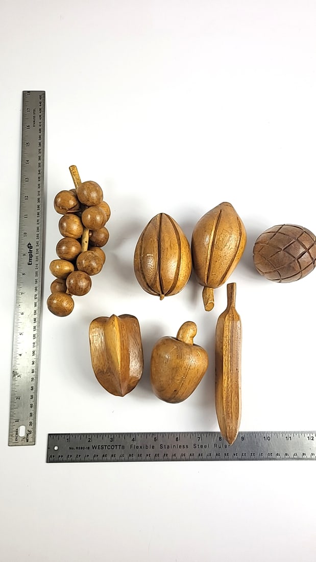 Vintage Wooden Fruit DÃ©cor Set - Teak? Grapes, Apple, Banana - Carved Kitchen Display Pro - 7