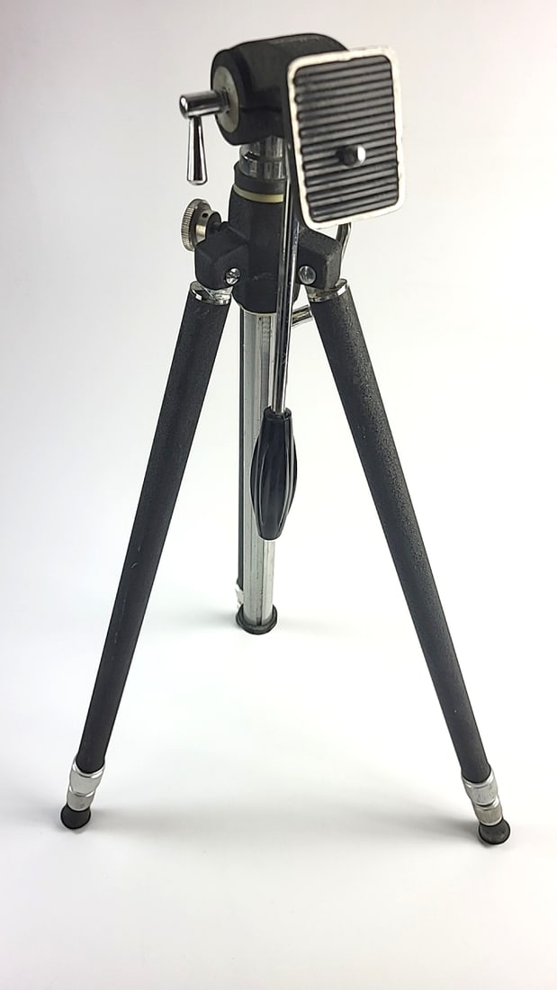 Vintage Challenger 1100 Japan Extens to 4' - Camera Tripod Black Adjustable Aluminum Photo Stand (1 of 5)