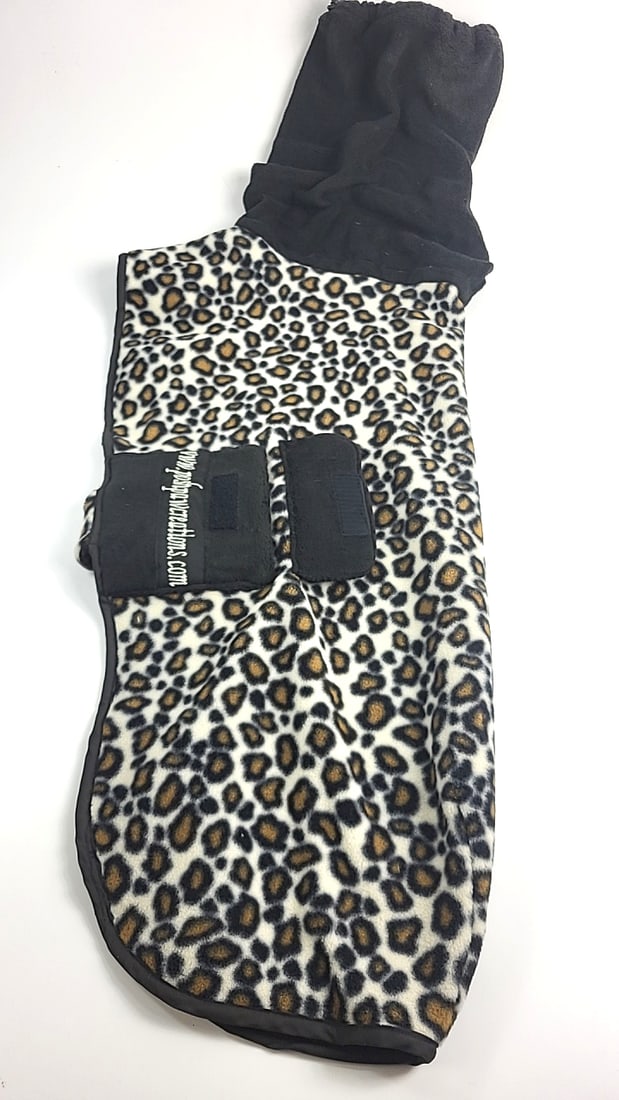 Posh Paw Creations For Whippet Hound Dog Large Cheetah Pattern Indoor Fleece Coat With Velcro Clo...: This is a general auction of estate goods. All items as as pictured. Local pick up will be on 3/14 at our warehouse in Sodo (3429 Airport Way S) from 10am-1pm. Items not picked up will be subjec