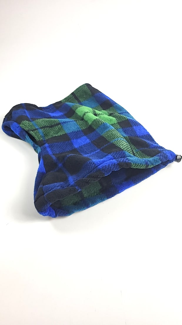 Mystery Dog Fashion - Fleece Flannel Soft With Drawstring: This is a general auction of estate goods. All items as as pictured. Local pick up will be on 3/14 at our warehouse in Sodo (3429 Airport Way S) from 10am-1pm. Items not picked up will be subjec