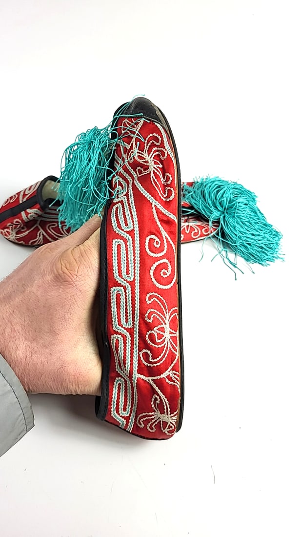 Vintage Embroidered Chinese Opera House Slip-On Shoes Red Multicolor Design - 3