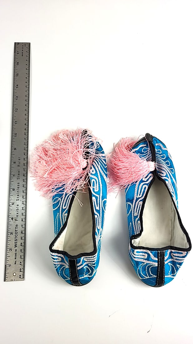 Vintage Embroidered Chinese Opera House Slip-On Shoes Size 40 Blue Multicolor - 2