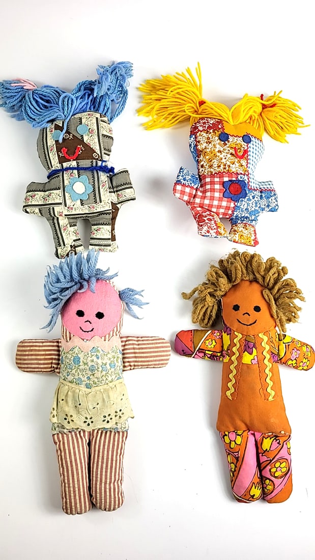 Vintage Handmade Rag Dolls Set of 4 Colorful Patchwork Fabric Knit Hair 60's-70's Retro Style: This is a general auction of estate goods. All items as as pictured. Local pick up will be on 3/14 at our warehouse in Sodo (3429 Airport Way S) from 10am-1pm. Items not picked up will be subjec