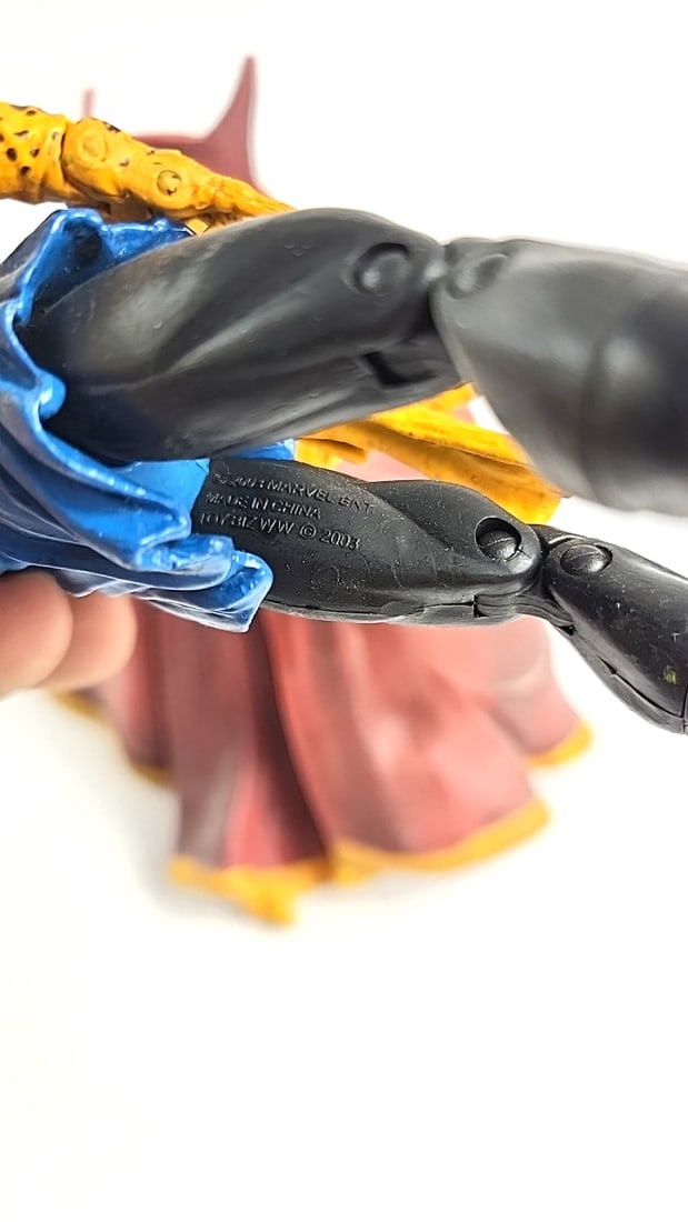 Vintage Marvel Legends Action Figure 2003 - Sorcerer Supreme, Doctor Strange? Red Rubber Cape - 4