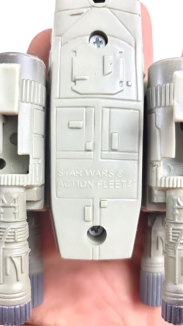 Star Wars 2002 Lucas Film - Hasbro X-Wing Model Spaceship Toy with Antennas - Gray/Red - 4