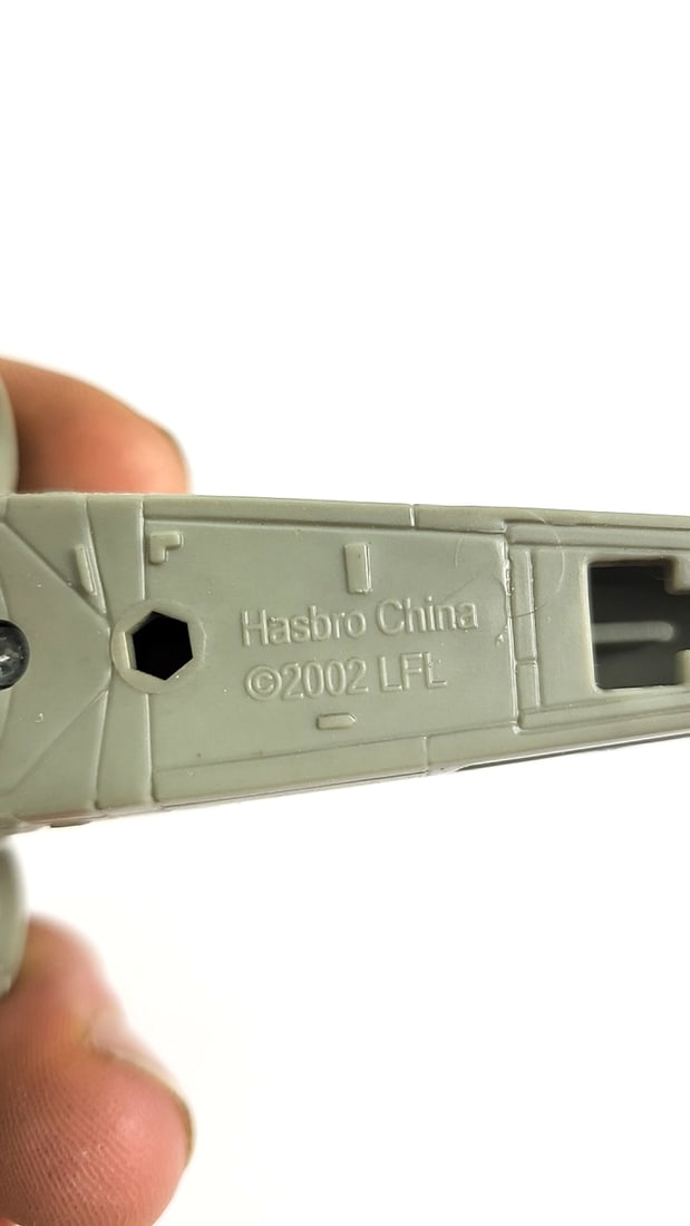 Star Wars 2002 Lucas Film - Hasbro X-Wing Model Spaceship Toy with Antennas - Gray/Red - 5