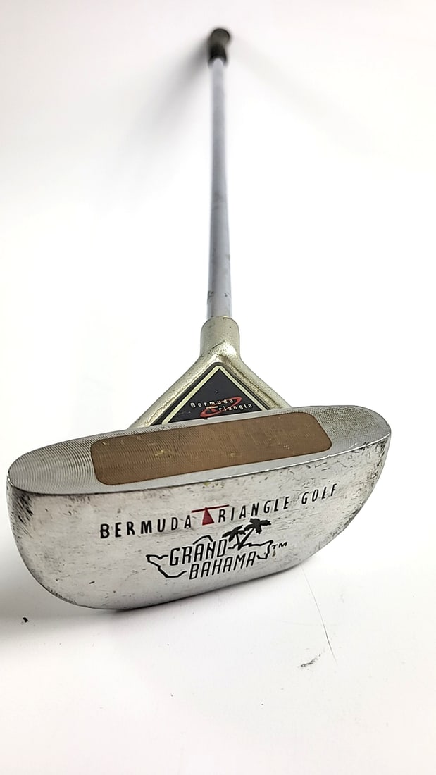 Vintage Bermuda Triangle Golf 35" Mallet Putter Grand Bahama Silver Finish with Copper Insert: This is a general auction of estate goods. All items as as pictured. Local pick up will be on 3/14 at our warehouse in Sodo (3429 Airport Way S) from 10am-1pm. Items not picked up will be subjec