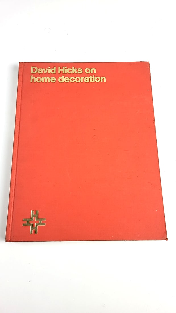 David Hicks on Home Decoration Red Hardcover Book Interior Design Decor 1972 Vintage Edition: This is a general auction of estate goods. All items as as pictured. Local pick up will be on 3/14 at our warehouse in Sodo (3429 Airport Way S) from 10am-1pm. Items not picked up will be subjec