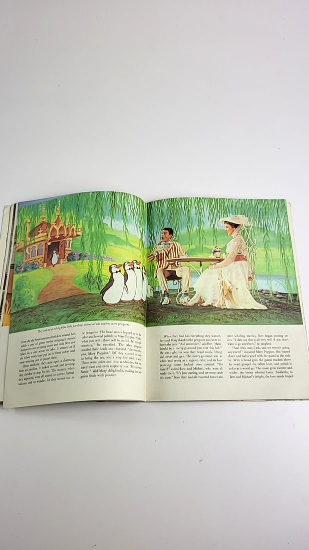 Disney Mary Poppins Book Golden Press Vintage Illustrated Collectible 1964 - 14