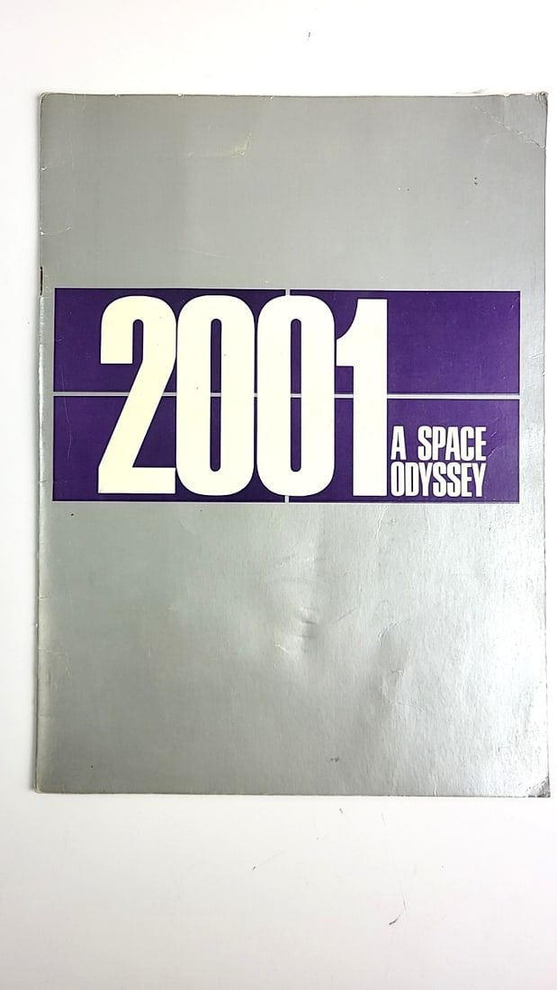 2001 A Space Odyssey Movie Program Booklet Vintage Silver Cover (1 of 10)