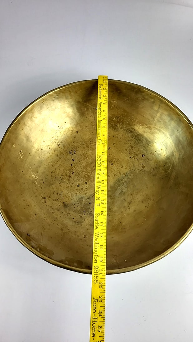 Vintage Large Brass Metal Bowl - Golden Dish Decorative Ornament Retro Style Home Decor - 2