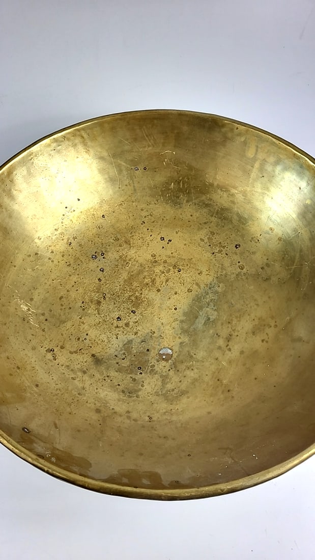 Vintage Large Brass Metal Bowl - Golden Dish Decorative Ornament Retro Style Home Decor - 4
