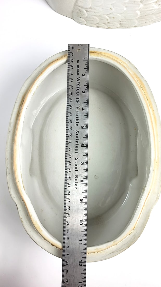 Large Ceramic Hen Shaped Tureen Lidded Dish White Rooster Design Kitchen Decor - Made In Japan? - 3