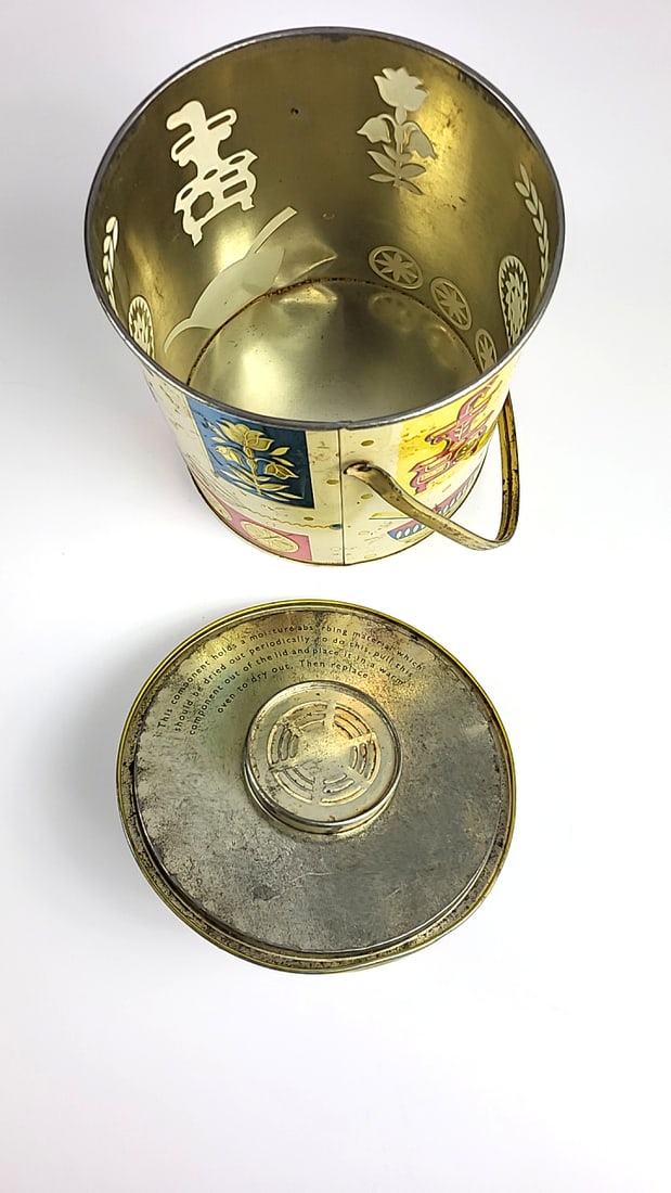 Vintage Baret Ware - Art Grace - "Homestead Biscuit Barrel" Made In England Decorative Metal Tin ... - 7