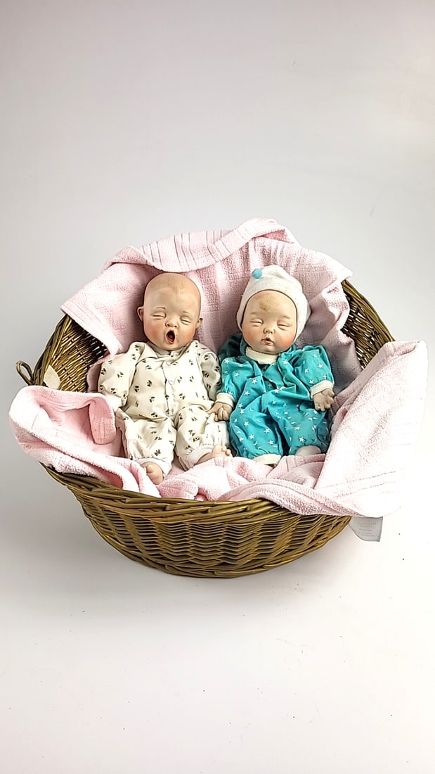 Vintage Yolanda Bella Reborn Baby Doll Twins in Basket with Outfits - Plastic / Sand Pellet Plush...: This is a general auction of estate goods. All items as as pictured. Local pick up will be on 3/14 at our warehouse in Sodo (3429 Airport Way S) from 10am-1pm. Items not picked up will be subjec