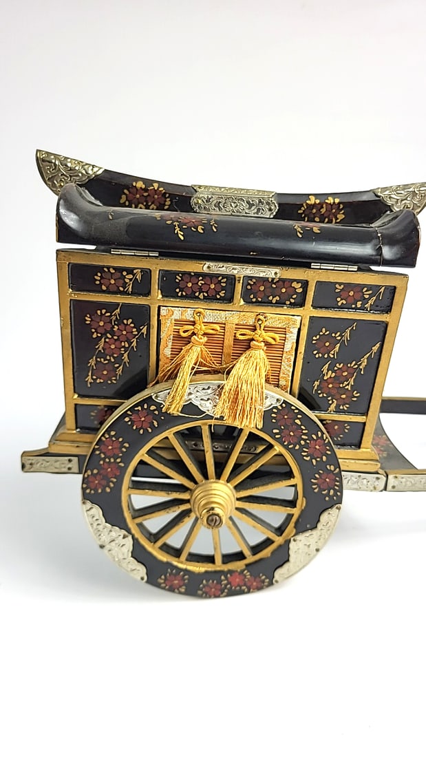 Vintage FAR EAST Oriental Musical Jewel Box - SWAN Japan - Hand-Pulled Cart Model with Tassels - 2