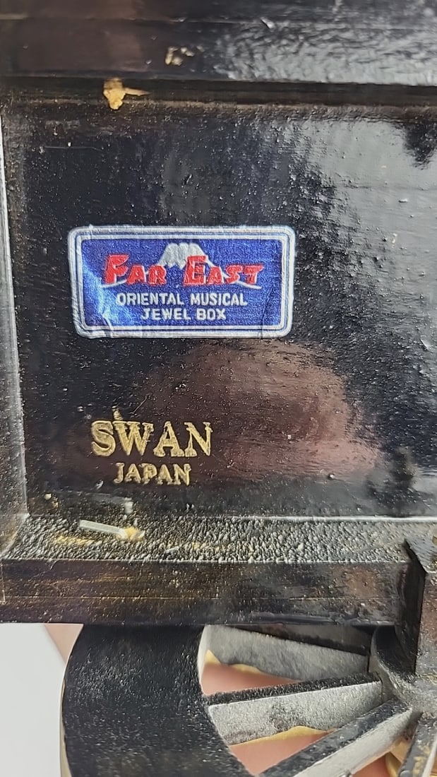 Vintage FAR EAST Oriental Musical Jewel Box - SWAN Japan - Hand-Pulled Cart Model with Tassels - 9