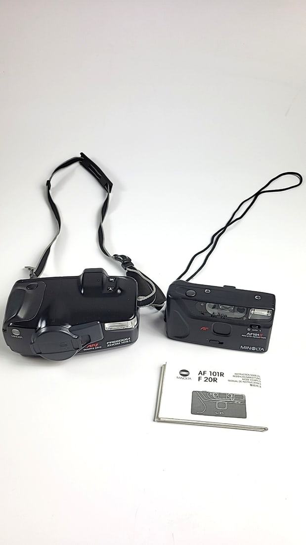 Minolta Freedom Zoom 105i & AF 101R Camera Bundle with Manual (1 of 8)