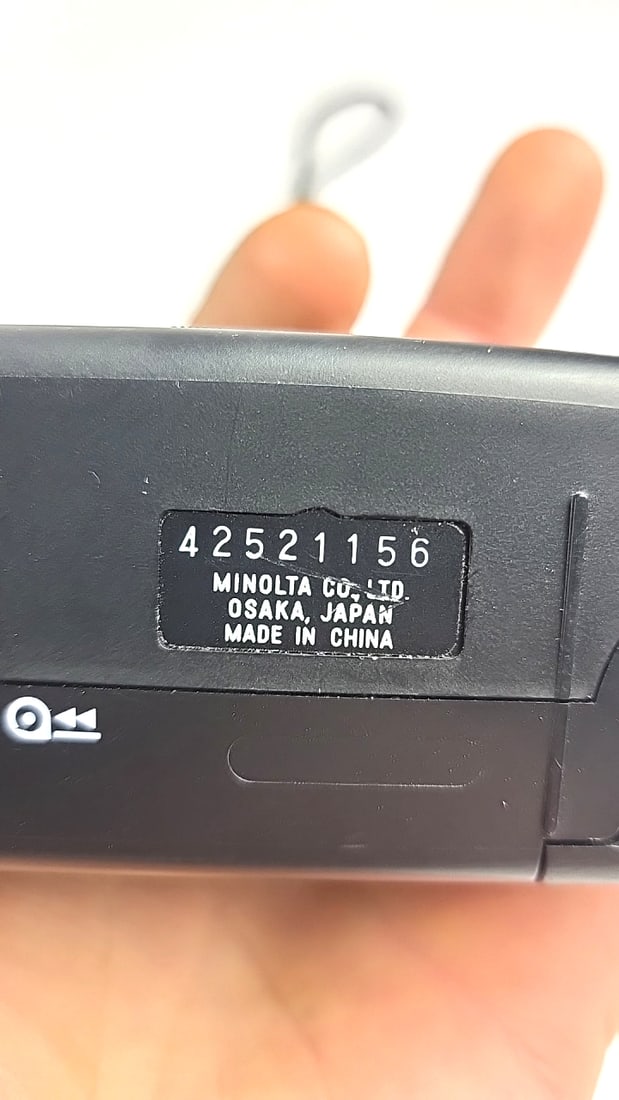 Minolta Freedom Zoom 105i & AF 101R Camera Bundle with Manual - 4