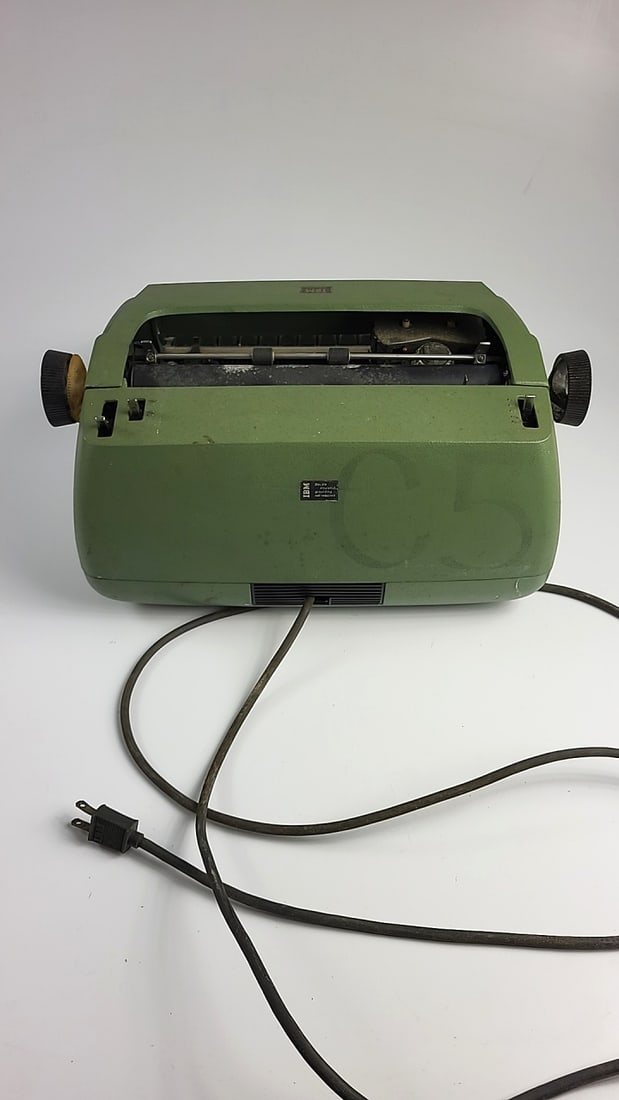 IBM Selectric Typewriter Vintage Green Electric Keyboard Retro Office Machine - Untested - 12