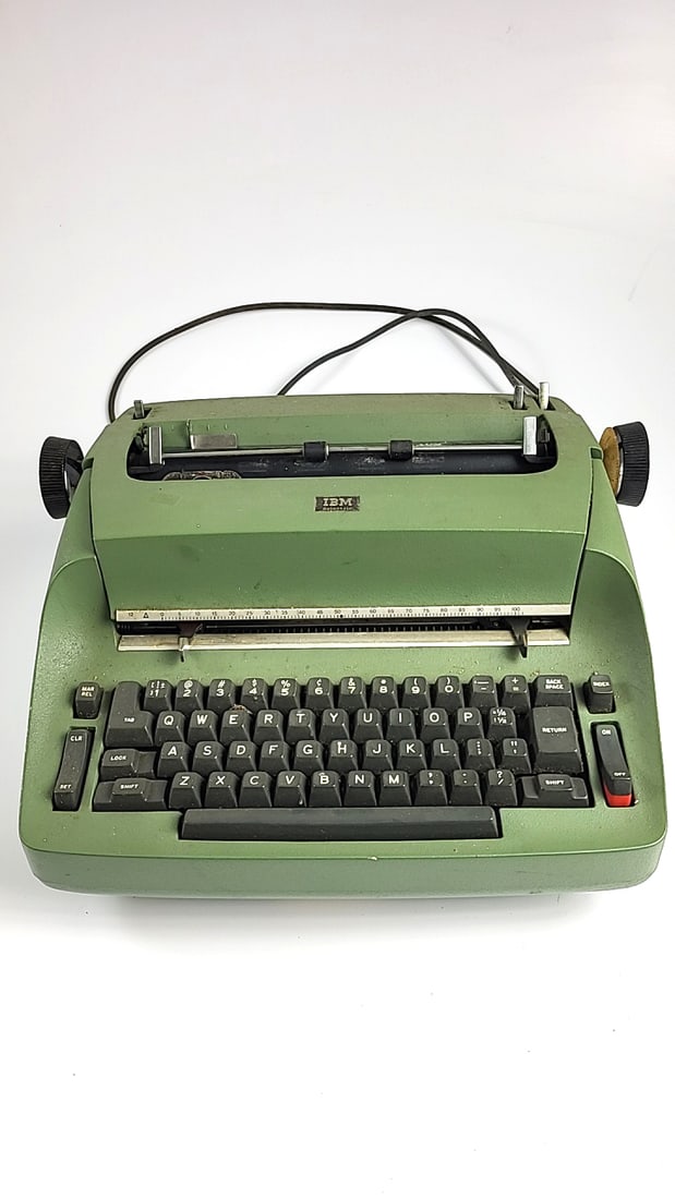 IBM Selectric Typewriter Vintage Green Electric Keyboard Retro Office Machine - Untested (1 of 20)