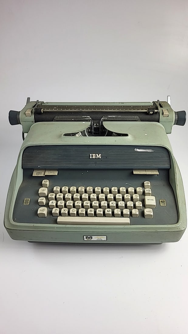 IBM Typewriter Vintage Electric Green Keyboard - Untested (1 of 10)
