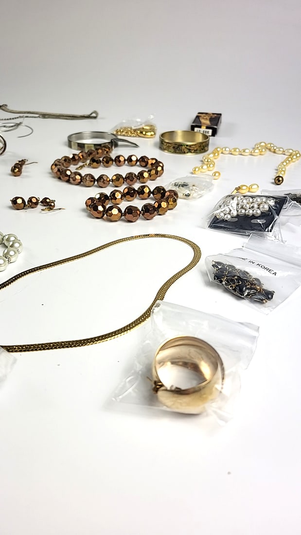 Random Jewelry Lot - 10