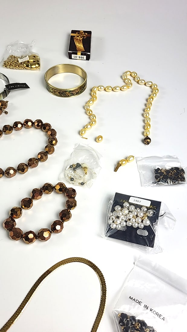 Random Jewelry Lot - 7