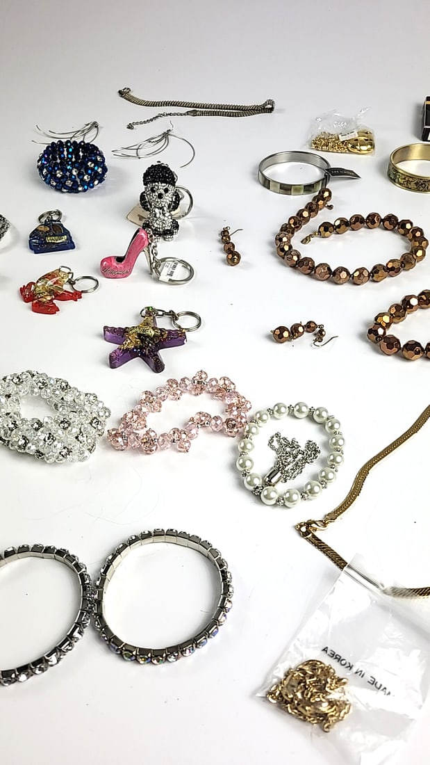 Random Jewelry Lot - 9