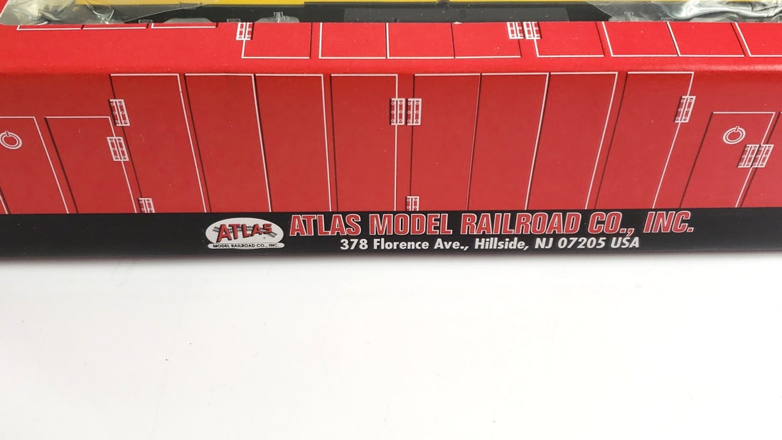 Atlas HO Scale Locomotive U33C No.8540 Northern Pacific - 6