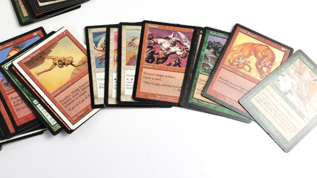 Magic: The Gathering Trading Cards 100 Count Or So Wizards Of The Coast Lot 9 - 2