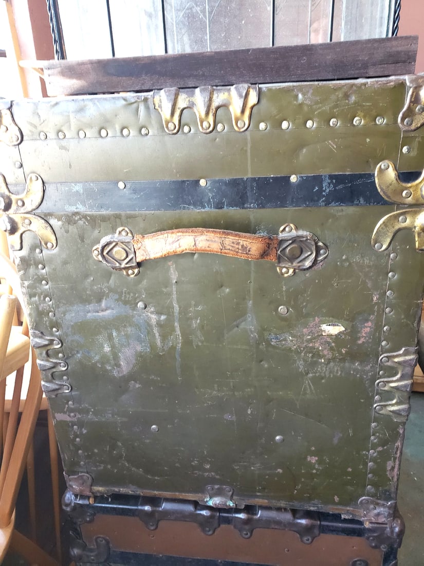 Vintage Yale & Towne Large Green Metal - Wood Chest 34" x 20" x 18" - 4