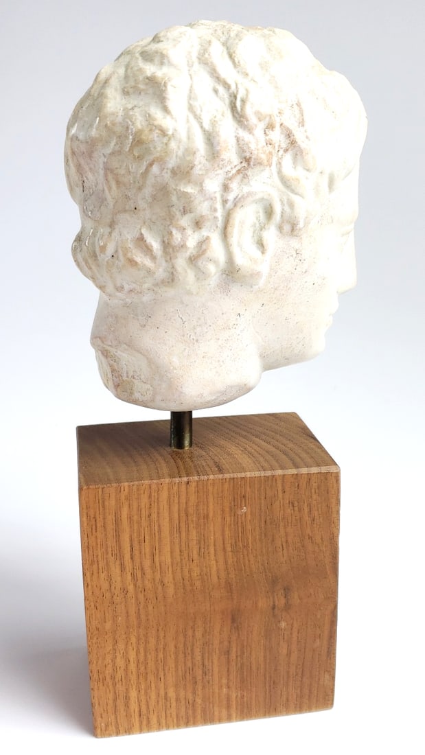 Small Roman-Style Alvastone Head Bust on Wooden Plinth - 4