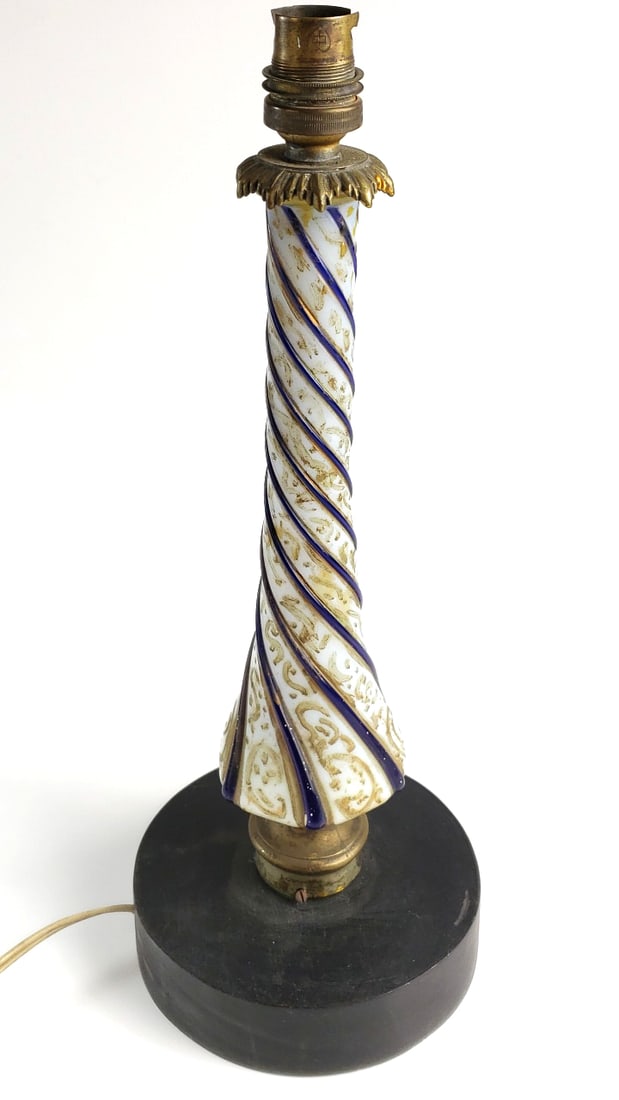 Antique Swirled Ceramic Table Lamp with Brass Accents & Wood Base: Vintage Untested As is Height: 6 Low Estimate: 40 High Estimate: 150 Width: 6