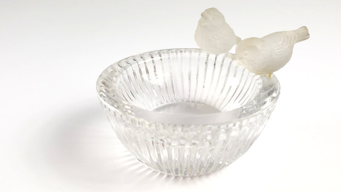 Glass Bowl Dish with Two Frosted Bird Figurines on Rim - 3