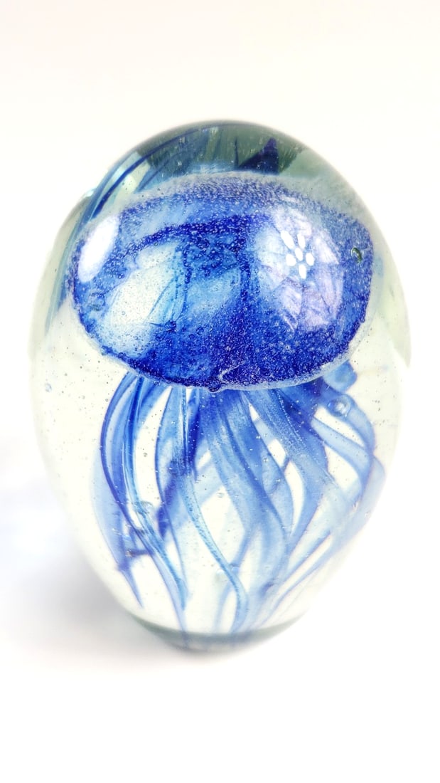 Glass Art 4" Paperweight with Blue Jellyfish Design: Great Width: 2 Height: 3 Low Estimate: 15 High Estimate: 50