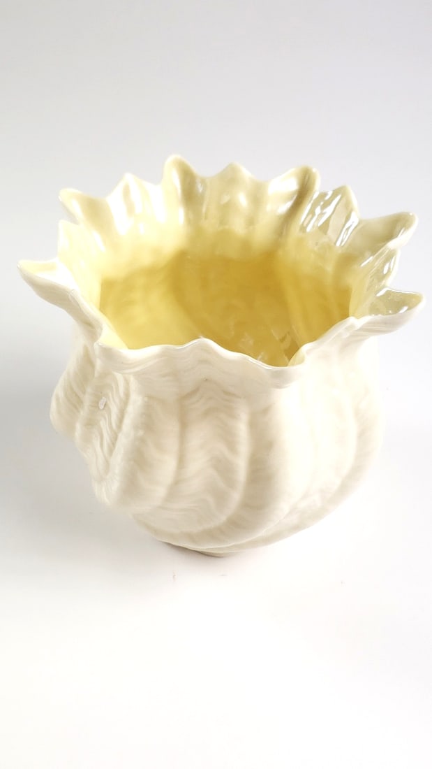 Belleek Ireland Decorative Twisted Bone China Vase, Reg Number 0857, Green Marking - COFERMANAGH: Great Low Estimate: 50 Height: 5 Width: 3 High Estimate: 150