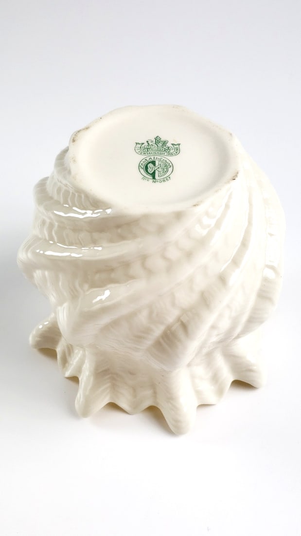 Belleek Ireland Decorative Twisted Bone China Vase, Reg Number 0857, Green Marking - COFERMANAGH - 4