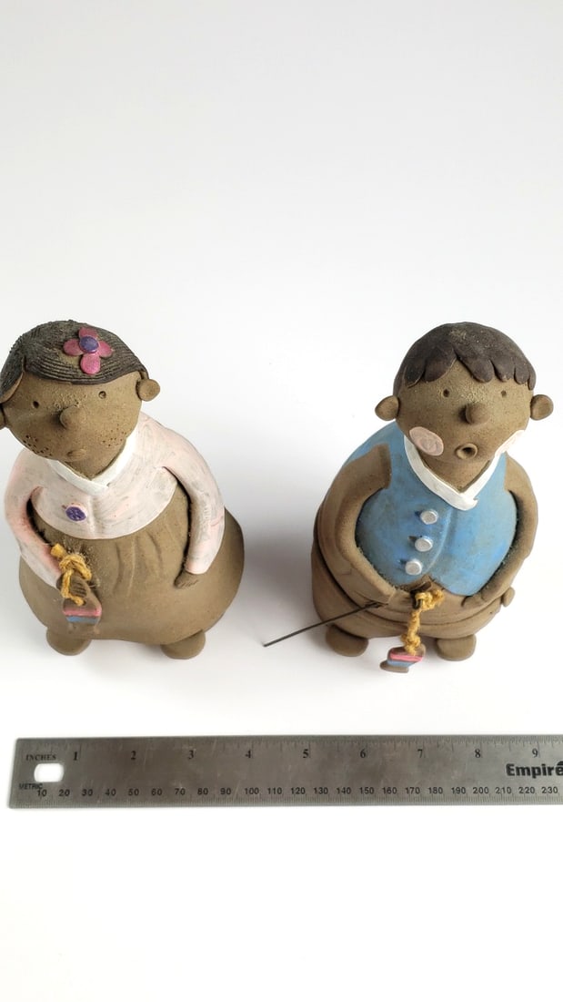Vintage Ceramic Figurines of Boy and Girl Holding Fish - 7