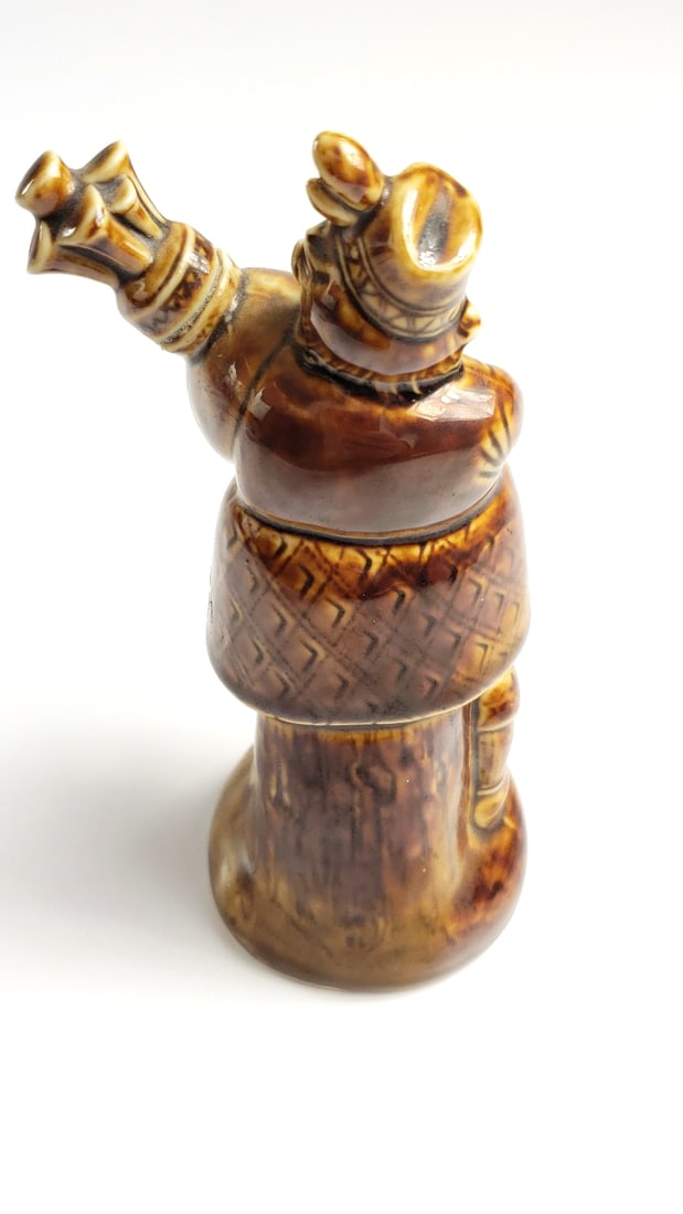 Schafer Vater Ceramic Bottle of Bagpiper "A Little Scotch" - Artist On Bottom - 3