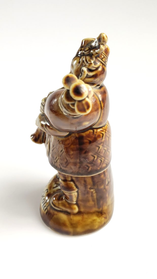 Schafer Vater Ceramic Bottle of Bagpiper "A Little Scotch" - Artist On Bottom - 4