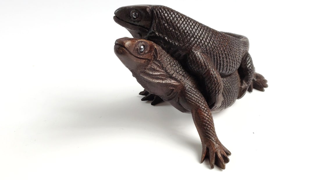 Hand-Carved Wooden Komodo Dragon Lizard Figurine Sculpture Decor - 3